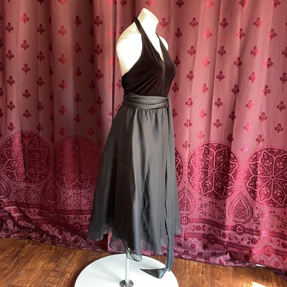 VTG Nineties Velvet Halter Dress Size Eight With Sash - Picture 9 of 14